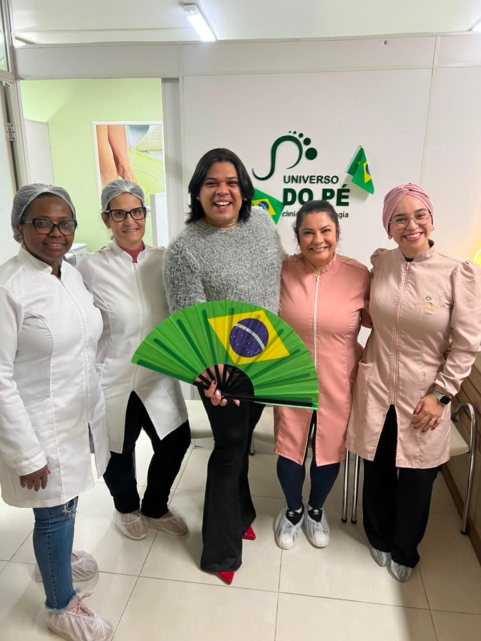 Visita à clínica parceira · time de mulheres